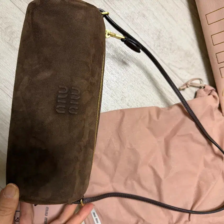 [BUNJANG] Miu Miu Suede Mini Bag Cocoa Brown / 미우미우 스웨이드 미니백 코코아브라운