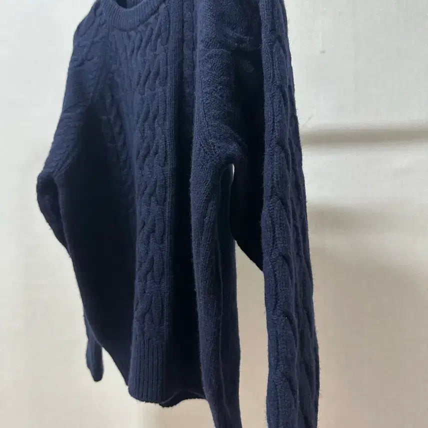 [BUNJANG] JOURNAL Navy Cable Knit / JOURNAL 네이비 꽈배기 니트