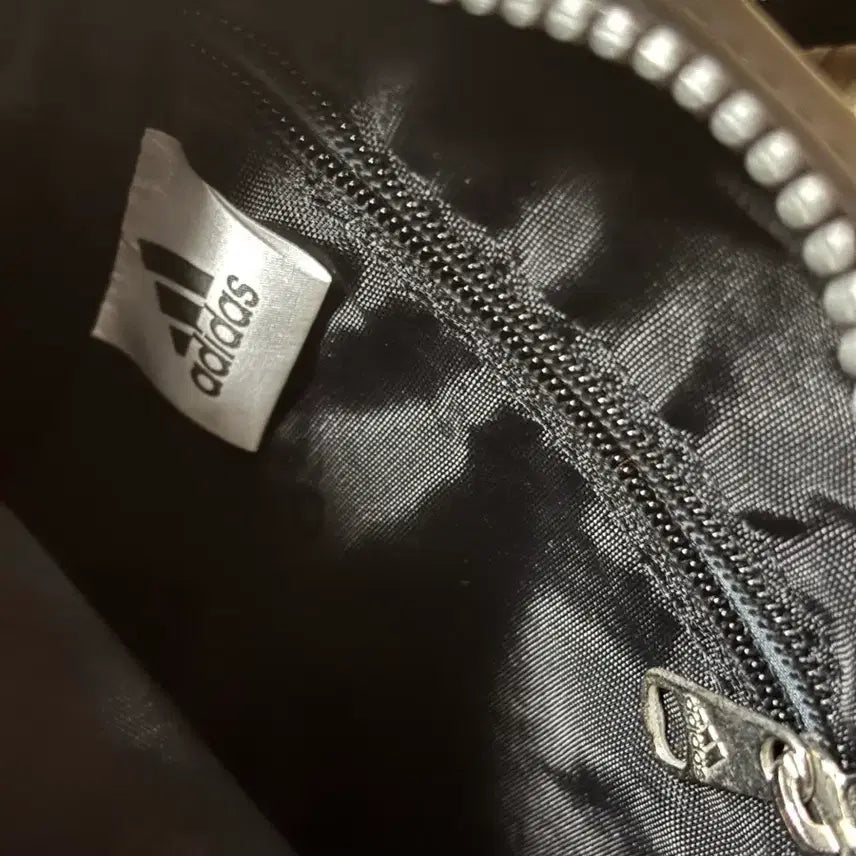 [BUNJANG] Adidas Black Mini Crossbody Bag / ADIDAS 아디다스 00s 미니 블랙 크로스백