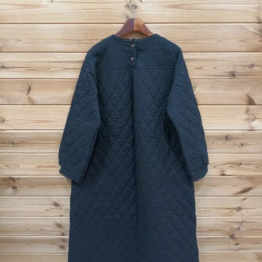 [BUNJANG] Quilted Black Long Dress / 누빔 퀼팅 블랙 롱 원피스