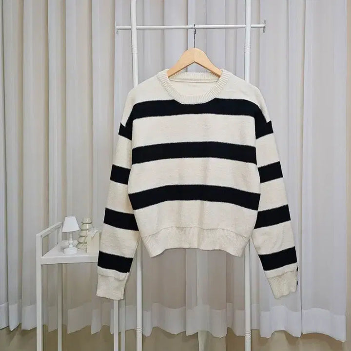 [BUNJANG] Color Block Stripe Knit Top / 거꾸로 배색원단 소매단추 단가라 니트 티셔츠_아이보리