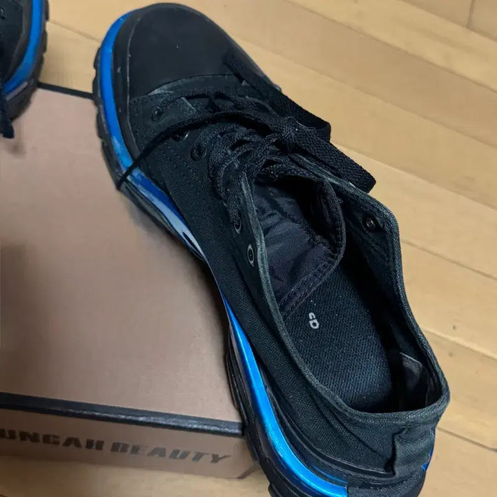 [BUNJANG] Raf Simons New Runner Black/Purple Sneakers / 라프시몬스 뉴러너 검파 280