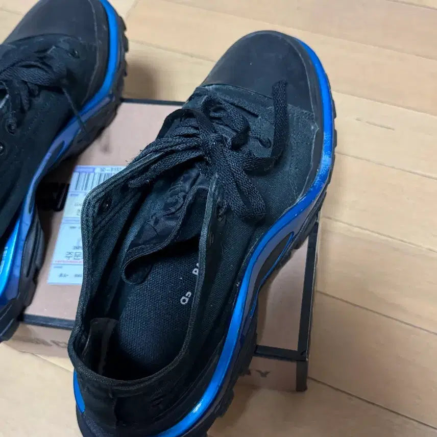 [BUNJANG] Raf Simons New Runner Black/Purple Sneakers / 라프시몬스 뉴러너 검파 280