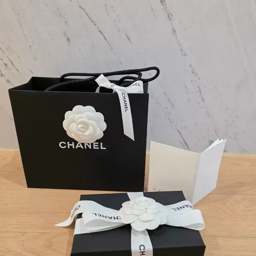 [BUNJANG] Chanel Classic Card Slot Silver Hardware / 샤넬 클래식 카드슬롯 은장 슬롯 은장 미개봉 새상품(26.02 구입)