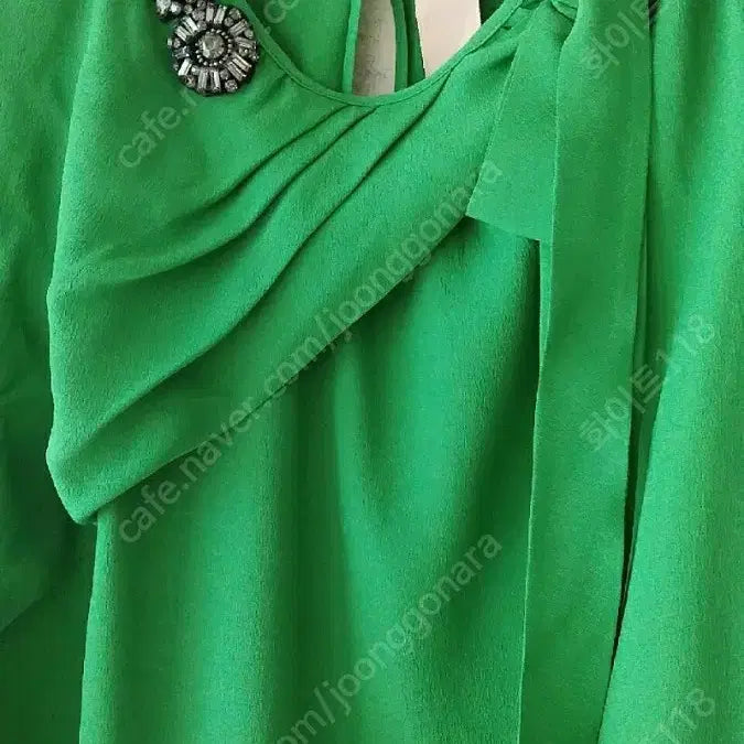 [BUNJANG] No. 21 Green Silk Blouse / 넘버21 그린실크 블라우스