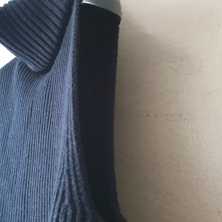 [BUNJANG] Joseph Wool 100% Knit Sweater / 조셉 울100니트