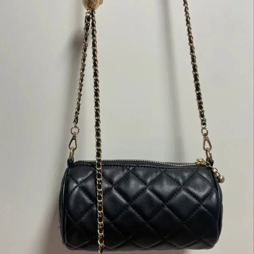 [BUNJANG] Black Quilted Chain Bag / 블랙 퀼팅 체인 백