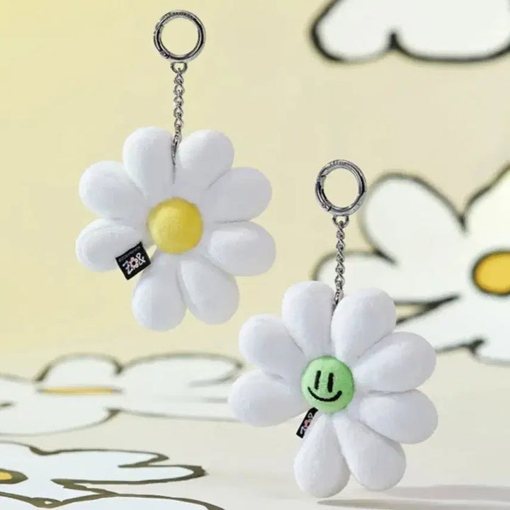 [BUNJANG] G-Dragon Jo Malone & Friends Plush Keyring / 지디 GD 지드래곤 G-DRAGON 조앤프렌즈 앤 플러쉬 키링 화이트