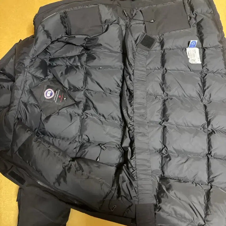 [BUNJANG] Canada Goose Black Padded Jacket (S) / 캐나다구스 블랙 패딩 자켓 s