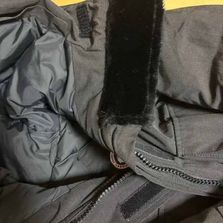 [BUNJANG] Canada Goose Black Padded Jacket (S) / 캐나다구스 블랙 패딩 자켓 s