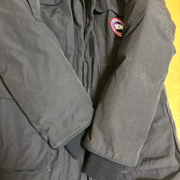 [BUNJANG] Canada Goose Black Padded Jacket (S) / 캐나다구스 블랙 패딩 자켓 s