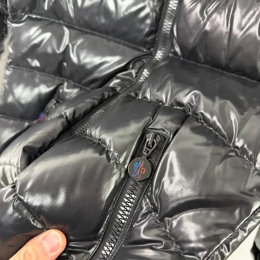 [BUNJANG] Moncler Padded Jacket / 몽클레어 패딩
