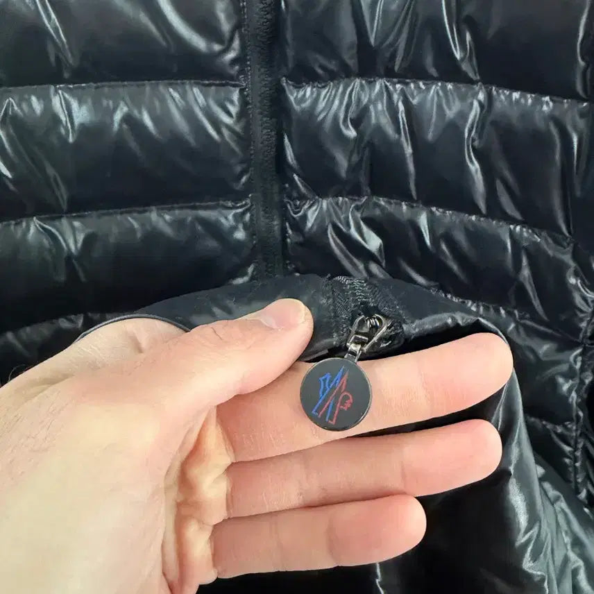 [BUNJANG] Moncler Padded Jacket / 몽클레어 패딩