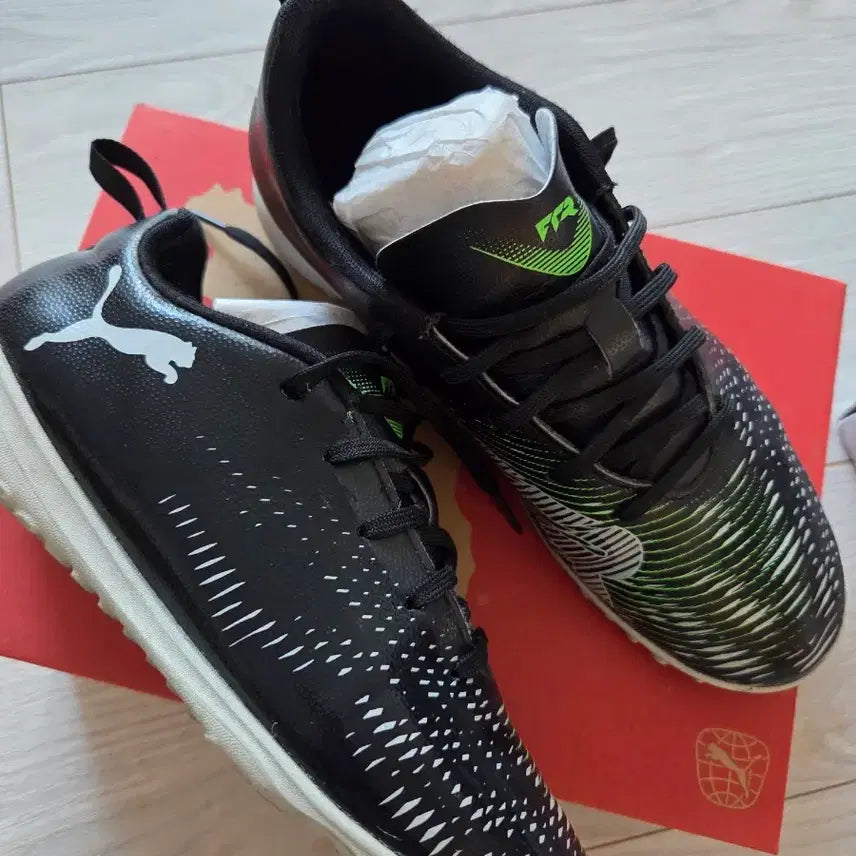 [BUNJANG] Puma Junior Futsal Shoes - Black 245 / 푸마 주니어 풋살화/245