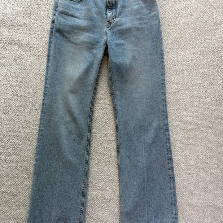 [BUNJANG] Dunst Semi-Flared Jeans / 던스트 세미 플래어드 진