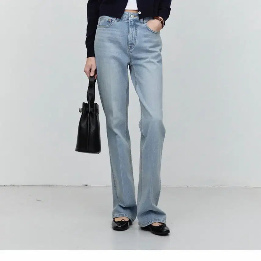 [BUNJANG] Dunst Semi-Flared Jeans / 던스트 세미 플래어드 진