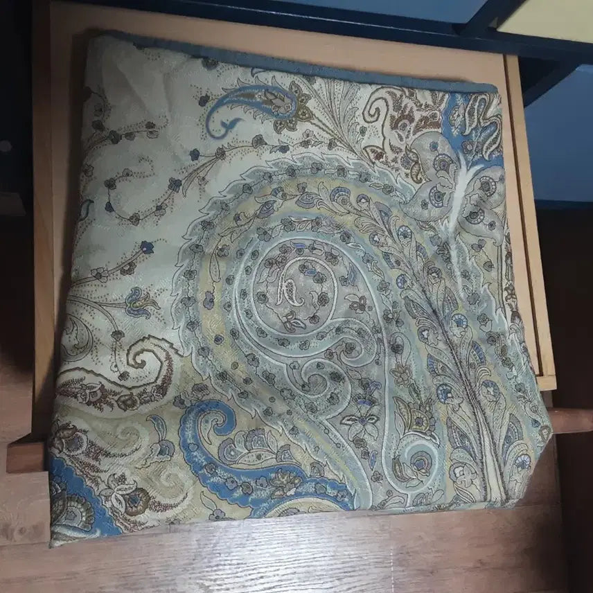 [BUNJANG] Etro Wool Silk Paisley Shawl Scarf / 에트로  울 실크 숄 스카프