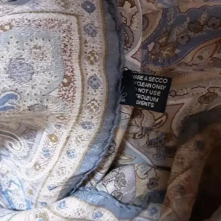 [BUNJANG] Etro Wool Silk Paisley Shawl Scarf / 에트로  울 실크 숄 스카프