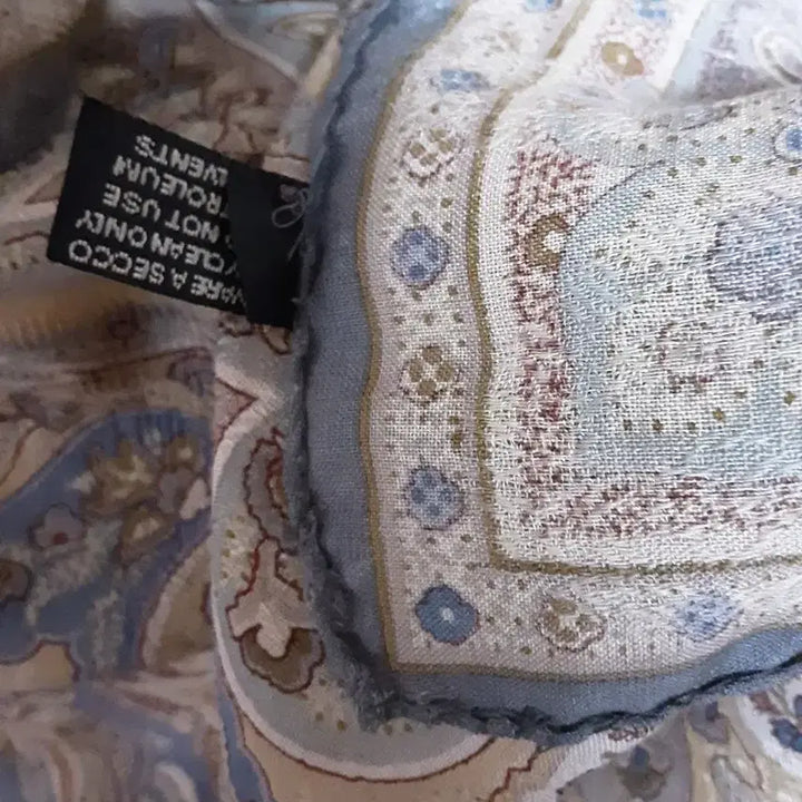 [BUNJANG] Etro Wool Silk Paisley Shawl Scarf / 에트로  울 실크 숄 스카프