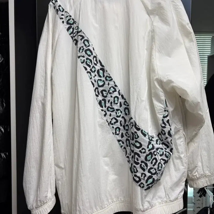 [BUNJANG] Nike Big Swoosh Windbreaker L / 나이키 빅스우시 바람막이 L