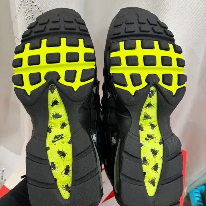 [BUNJANG] Nike Air Max 95 Halloween Black Sneakers / 나이키 에어맥스 에어맥스95 할로윈 블랙 270 275 280