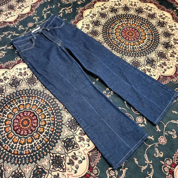 [BUNJANG] Levi's Bootcut Jeans (Size 28) / 리바이스 부츠컷 청바지 (28)