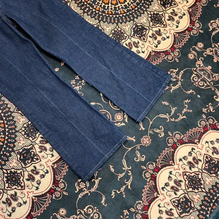 [BUNJANG] Levi's Bootcut Jeans (Size 28) / 리바이스 부츠컷 청바지 (28)