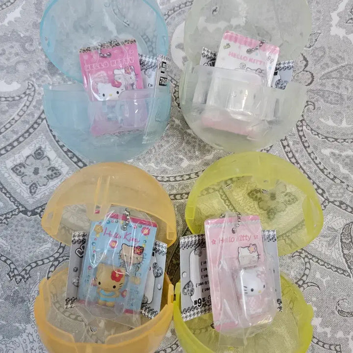 [BUNJANG] Hello Kitty Baby Figure Keyring Bundle Set / 헬로키티 패키지 컬렉션 미니어쳐 갸루 태닝 퀼트 베이비 피규어 키링 가챠