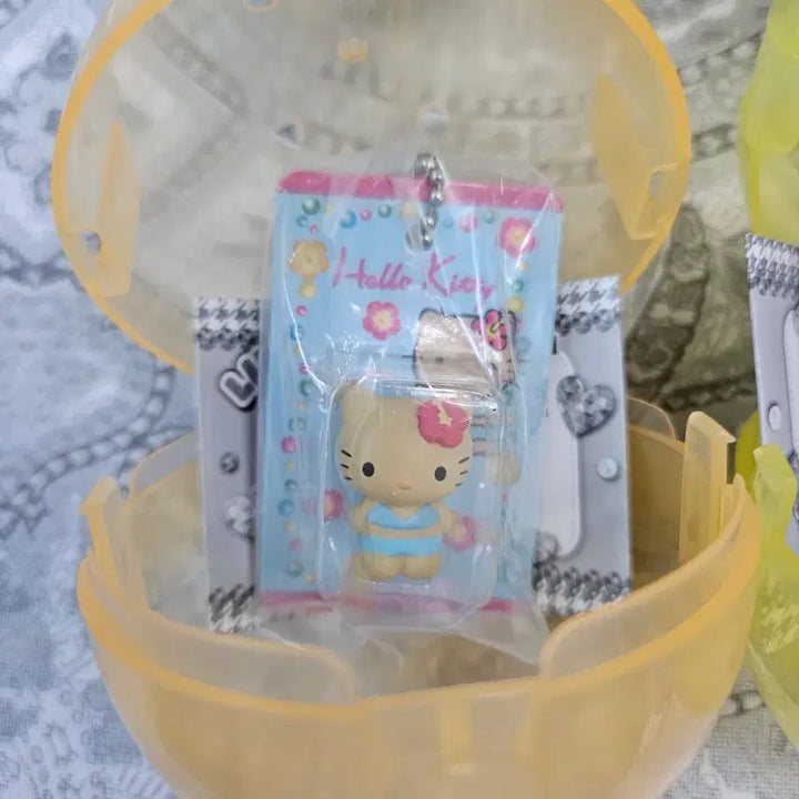 [BUNJANG] Hello Kitty Baby Figure Keyring Bundle Set / 헬로키티 패키지 컬렉션 미니어쳐 갸루 태닝 퀼트 베이비 피규어 키링 가챠