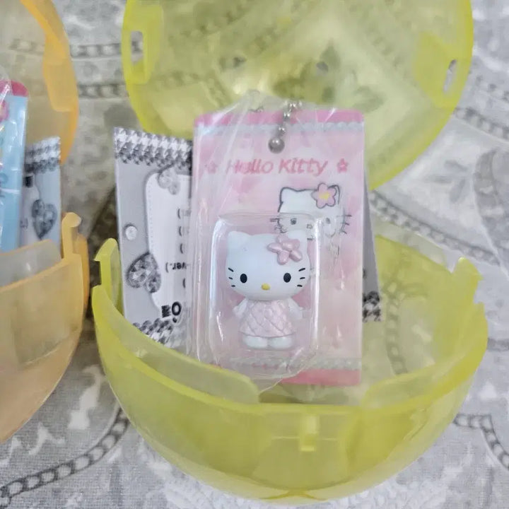 [BUNJANG] Hello Kitty Baby Figure Keyring Bundle Set / 헬로키티 패키지 컬렉션 미니어쳐 갸루 태닝 퀼트 베이비 피규어 키링 가챠