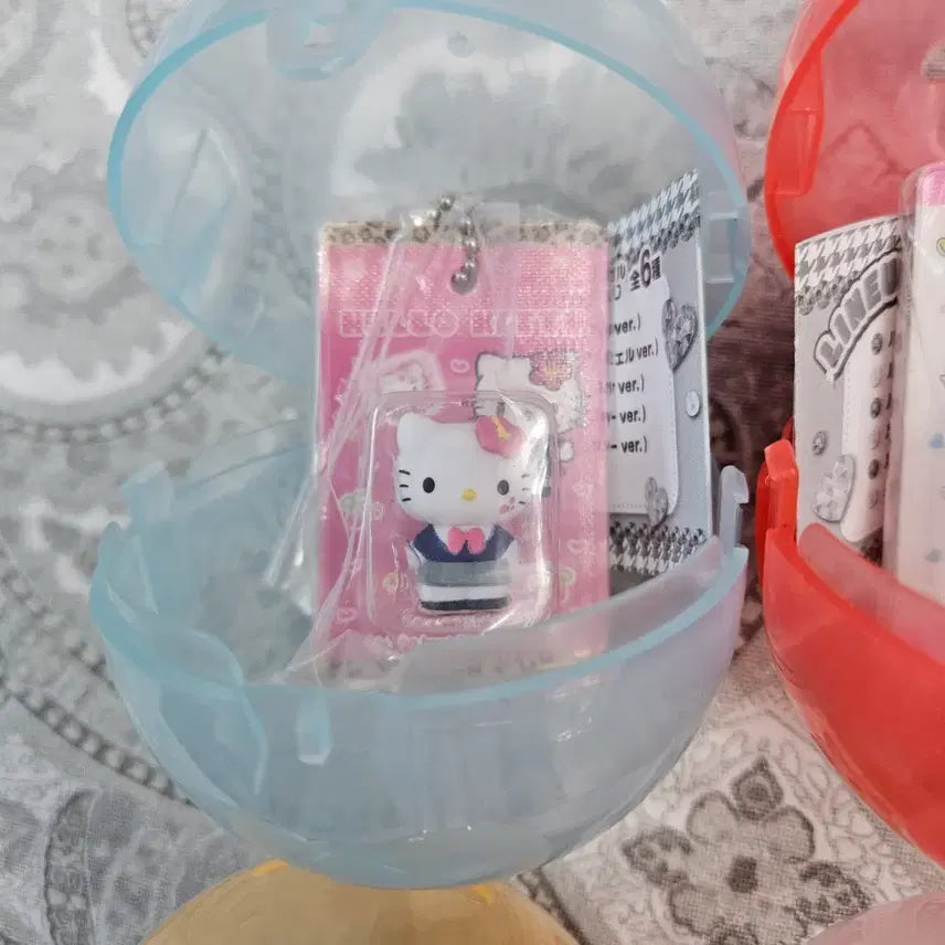 [BUNJANG] Hello Kitty Package Collection Miniature Figure Bundle Set / 헬로키티 패키지 컬렉션 미니어쳐 갸루 태닝 엔젤 베이비 피규어 키링 가챠