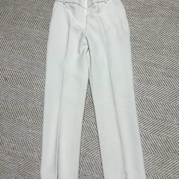 [BUNJANG] Coups Ivory Winter Slacks / Coups 아이보리 겨울 바지