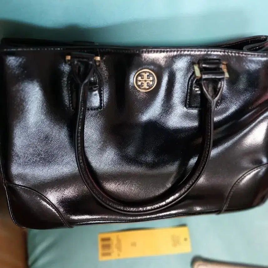 [BUNJANG] Tory Burch Patent Leather Shoulder Bag / 토리버치 블랙 페이턴트 가방