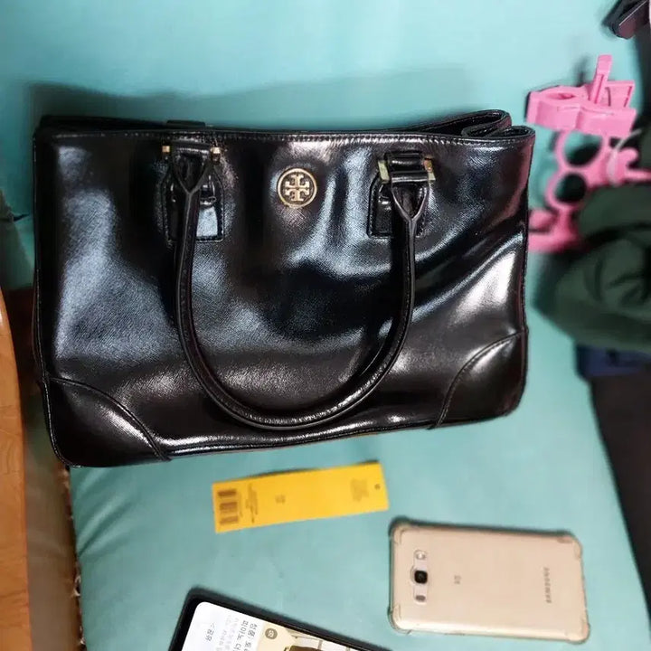 [BUNJANG] Tory Burch Patent Leather Shoulder Bag / 토리버치 블랙 페이턴트 가방