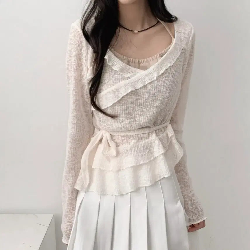 [BUNJANG] Ivory Lab Blouse with Ribbon - M Size / 아이보리 랩 블라우스 리본 긴팔 프릴 홀터넥 나시 모리걸 빈티지