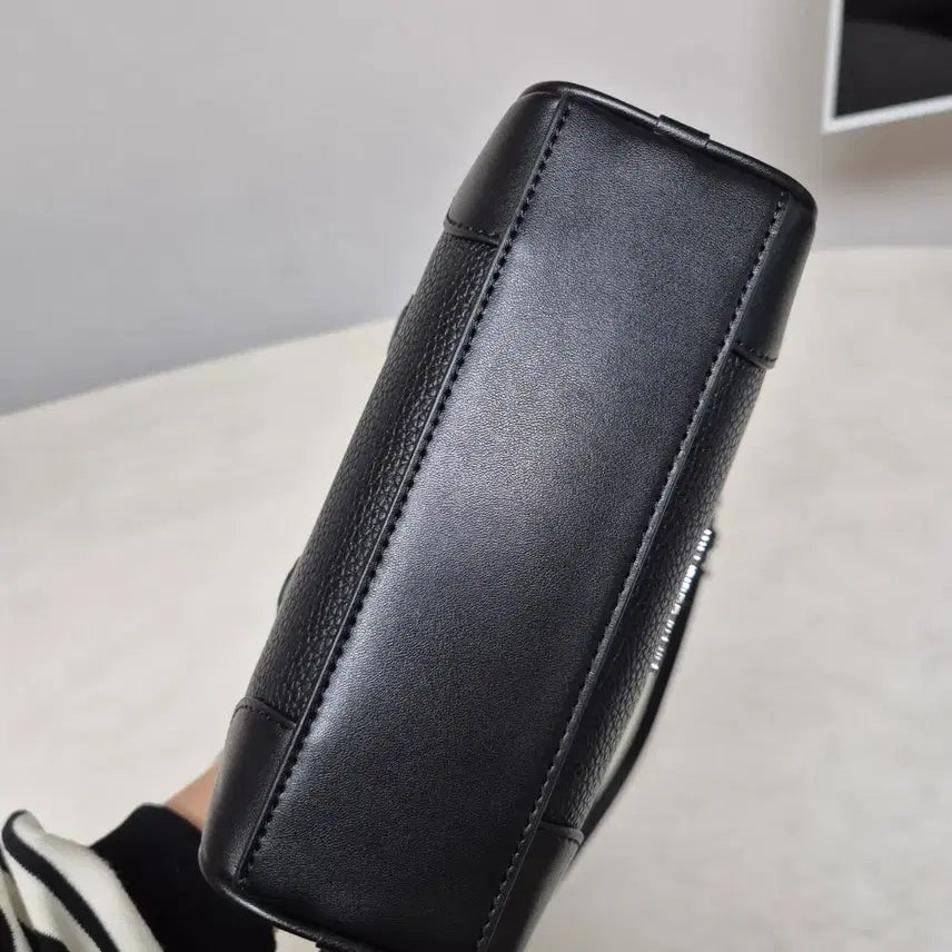 [BUNJANG] Michael Kors Thompson Extra Small Tote Bag / 마이클코어스 톰스엑스트라스몰 토트백