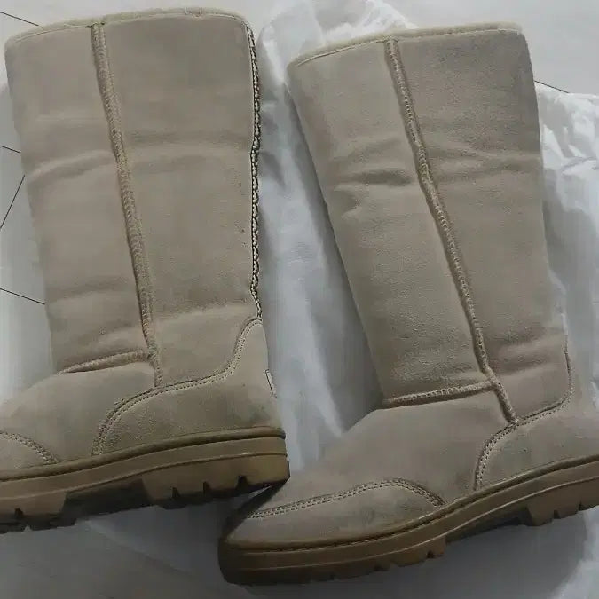 [BUNJANG] UGG Ultra Tall Long Boots (W6) / UGG 어그 울트라 톨 롱 부츠 W6 (230mm)