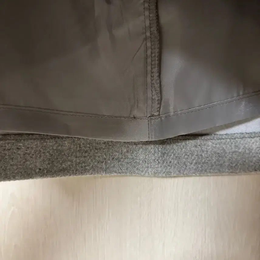 [BUNJANG] Gray Leather Touch Midi Skirt / (새상품) 그레이 울터치 가죽스트리밍 스커트 M