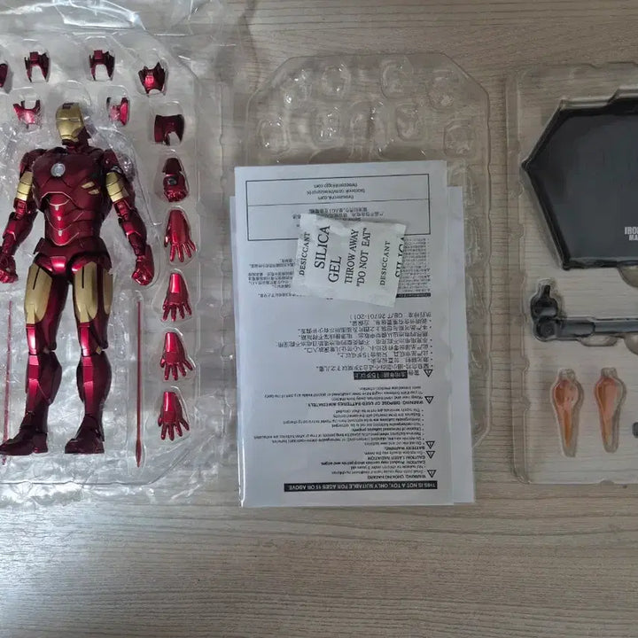 [BUNJANG] Threezero Iron Man Mark IV Infinity Saga DLX Figure / 쓰리제로 아이언맨 마크4 인피니티 사가 DLX