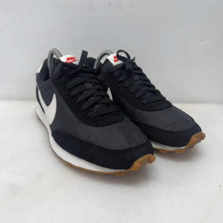 [BUNJANG] Nike Daybreak Black Sneakers / (270)나이키 운동화 데이브레이크 블랙