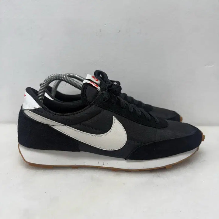 [BUNJANG] Nike Daybreak Black Sneakers / (270)나이키 운동화 데이브레이크 블랙