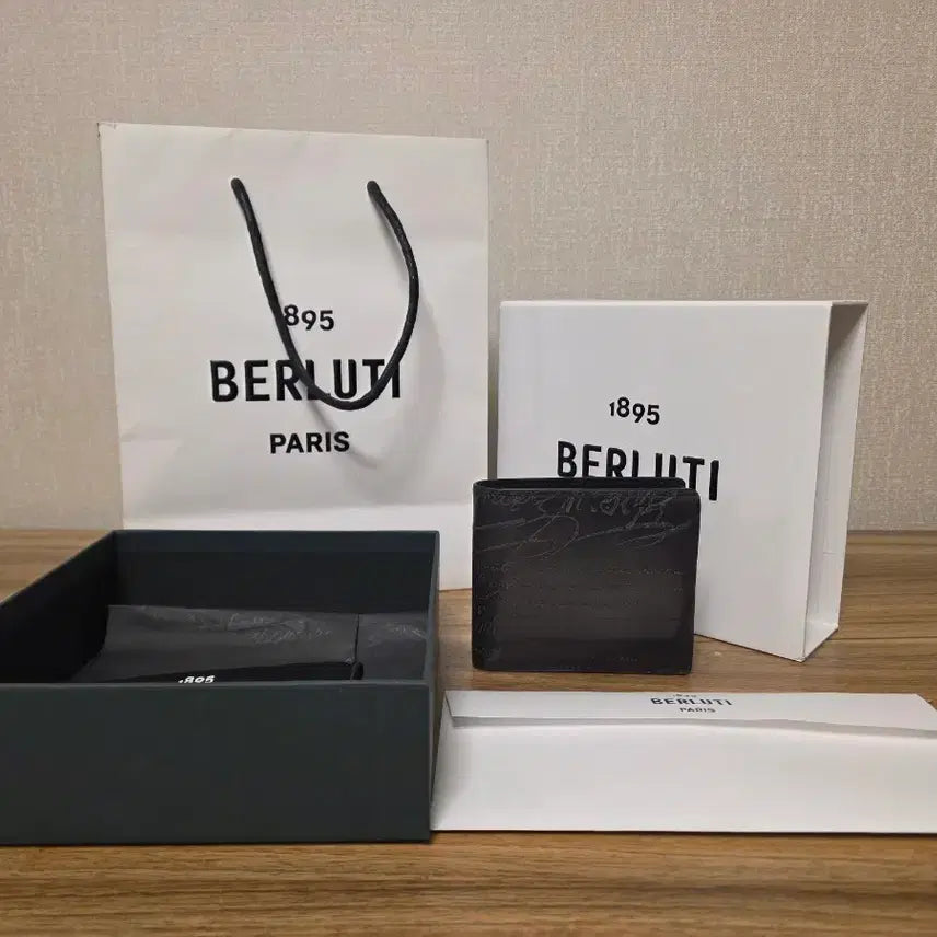 [BUNJANG] Berluti Wallet Full Set / 벨루티 반지갑 풀구성