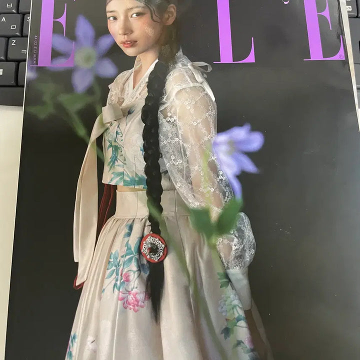 [BUNJANG] Suzy Elle January 2024 Magazine / ( 개봉 ) 엘르 잡지 2024년 1월 수지 커버 판매