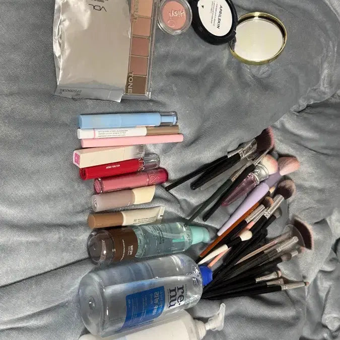 [BUNJANG] Skincare + Brush Set / 네고가능 새거 화장품 판매 스킨케어+브러쉬세트