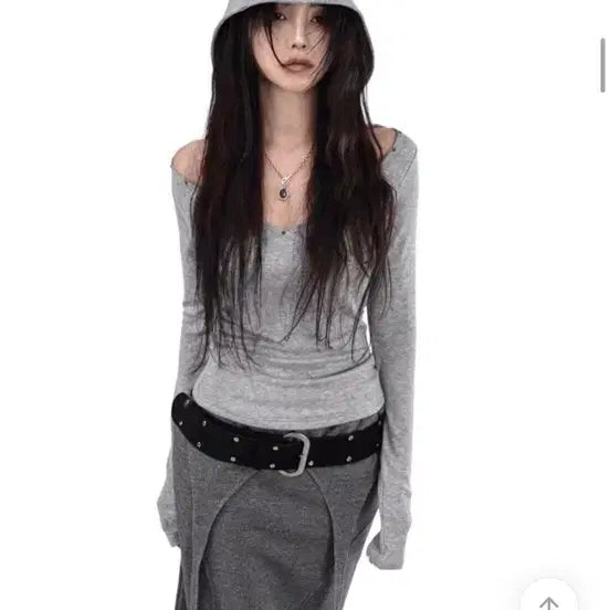 [BUNJANG] Chicwin Off-Shoulder Wrap Hooded Top Charcoal / 에이블리 지그재그 시크윈 오프숄더 랩 후드티 챠콜