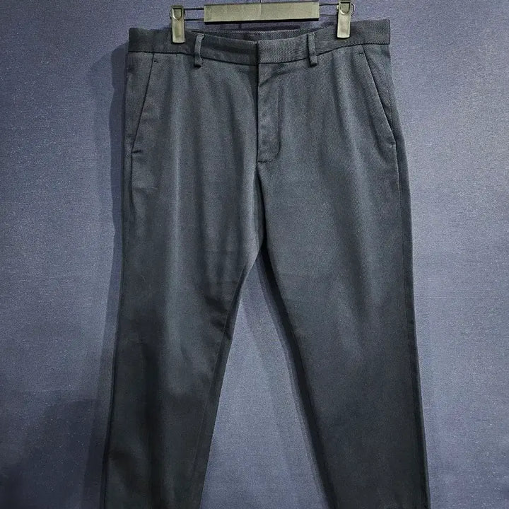 [SOLD OUT] 코스 네이비컬러 남성 허리 32 9부 슬랙스 면바지