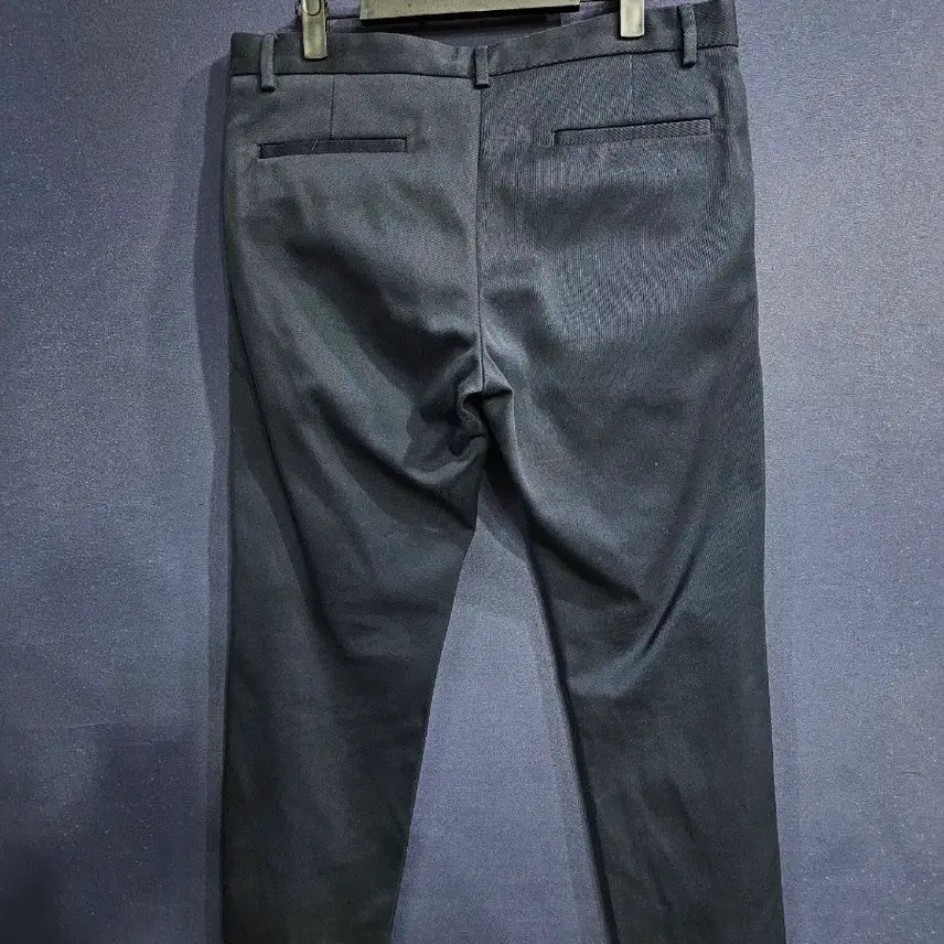 [SOLD OUT] 코스 네이비컬러 남성 허리 32 9부 슬랙스 면바지