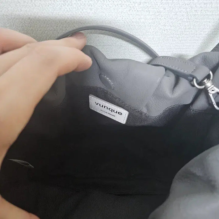 [BUNJANG] Vunque Crossbody Bag - Shadow Gray / 분크 크로스백(정가25만원)