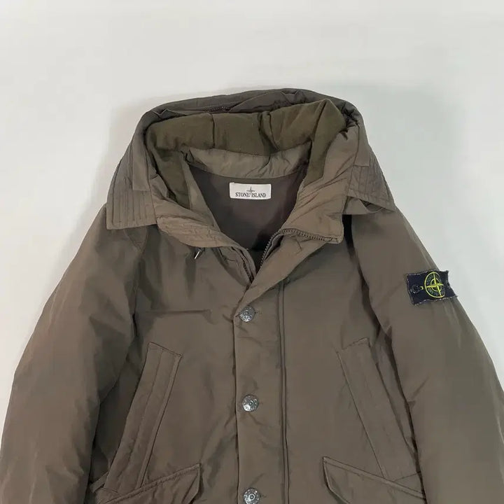 [BUNJANG] 18fw 스톤아일랜드 마이크로랩스 후드 다운패딩 (on.55) / 18fw 스톤아일랜드 마이크로랩스 후드 다운패딩 (on.55)