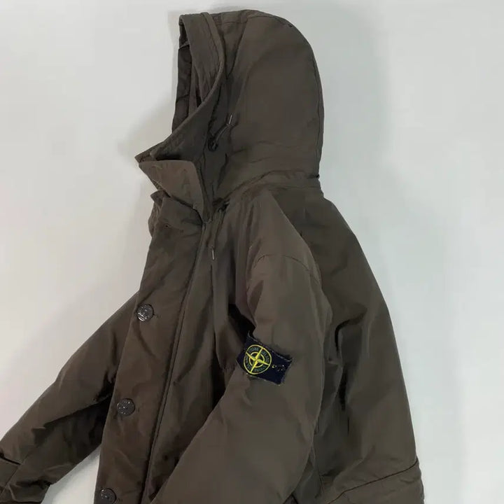 [BUNJANG] 18fw 스톤아일랜드 마이크로랩스 후드 다운패딩 (on.55) / 18fw 스톤아일랜드 마이크로랩스 후드 다운패딩 (on.55)